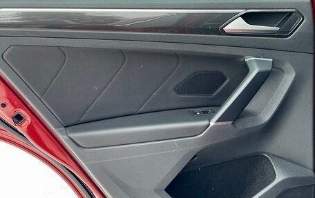 Volkswagen Tiguan II, 2016 год, 3 049 000 рублей, 19 фотография