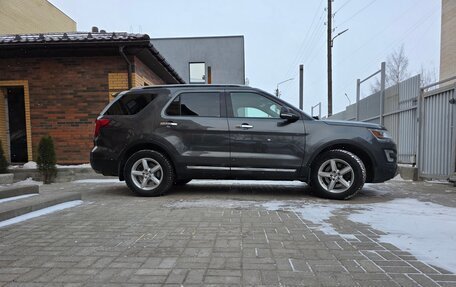 Ford Explorer VI, 2018 год, 2 890 000 рублей, 5 фотография