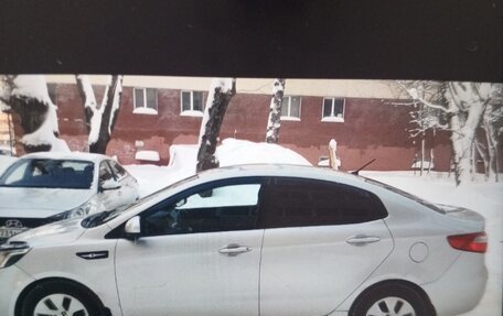 KIA Rio III рестайлинг, 2013 год, 670 000 рублей, 2 фотография