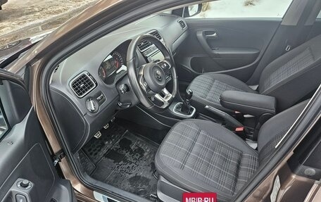 Volkswagen Polo VI (EU Market), 2017 год, 1 680 000 рублей, 2 фотография