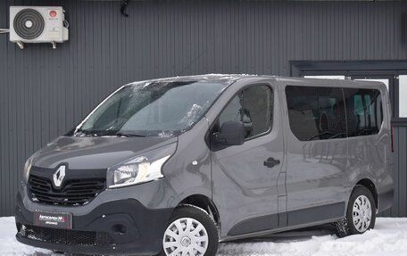 Renault Trafic, 2016 год, 2 099 999 рублей, 2 фотография