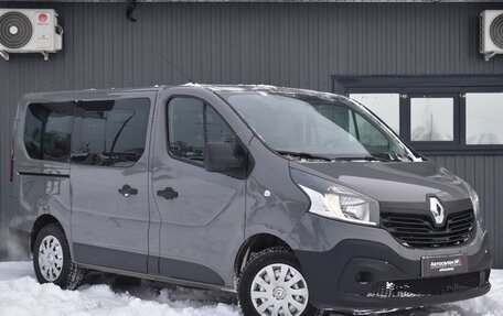 Renault Trafic, 2016 год, 2 099 999 рублей, 4 фотография