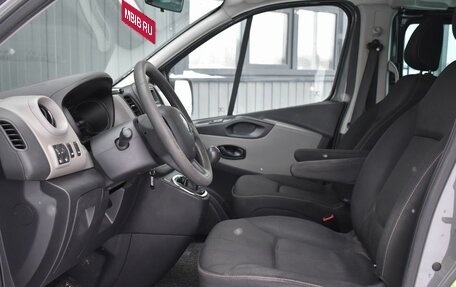 Renault Trafic, 2016 год, 2 099 999 рублей, 15 фотография