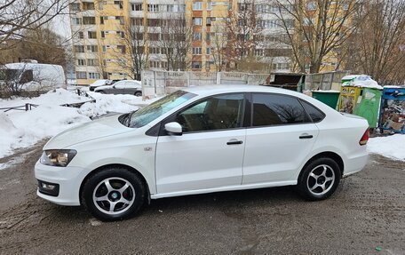 Volkswagen Polo VI (EU Market), 2015 год, 379 000 рублей, 3 фотография