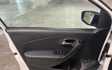 Volkswagen Polo VI (EU Market), 2015 год, 855 000 рублей, 5 фотография