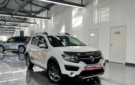 Renault Sandero II рестайлинг, 2017 год, 1 075 000 рублей, 5 фотография