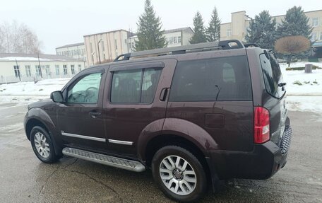 Nissan Pathfinder, 2011 год, 1 680 000 рублей, 2 фотография