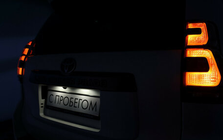 Toyota Land Cruiser Prado 150 рестайлинг 2, 2020 год, 6 099 000 рублей, 28 фотография