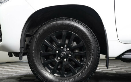 Toyota Land Cruiser Prado 150 рестайлинг 2, 2020 год, 6 099 000 рублей, 26 фотография