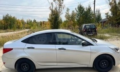 Hyundai Solaris II рестайлинг, 2014 год, 459 000 рублей, 1 фотография