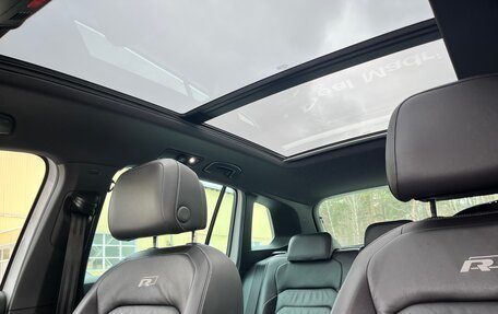 Volkswagen Tiguan II, 2018 год, 3 300 000 рублей, 8 фотография