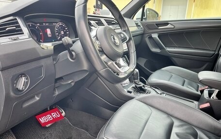 Volkswagen Tiguan II, 2018 год, 3 300 000 рублей, 10 фотография