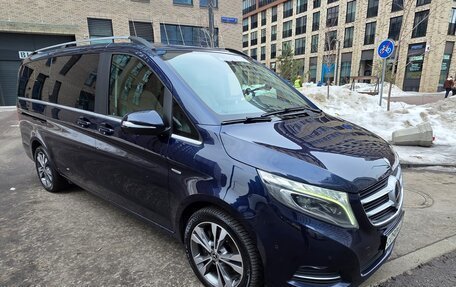 Mercedes-Benz V-Класс, 2015 год, 4 900 000 рублей, 3 фотография