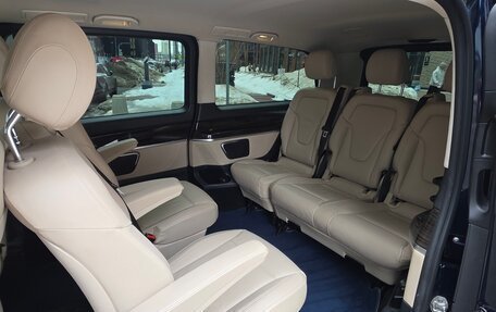 Mercedes-Benz V-Класс, 2015 год, 4 900 000 рублей, 11 фотография