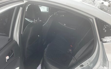 Hyundai Solaris II рестайлинг, 2013 год, 800 000 рублей, 3 фотография