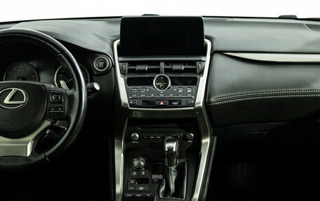 Lexus NX I, 2018 год, 3 090 000 рублей, 14 фотография