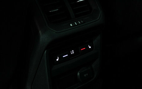 Volkswagen Tiguan II, 2017 год, 1 999 700 рублей, 17 фотография