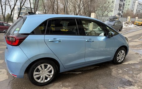 Honda Fit, 2020 год, 1 550 000 рублей, 6 фотография