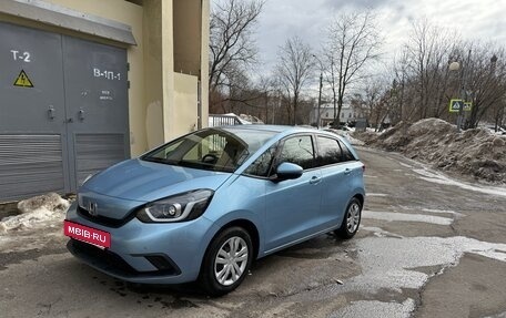 Honda Fit, 2020 год, 1 550 000 рублей, 3 фотография