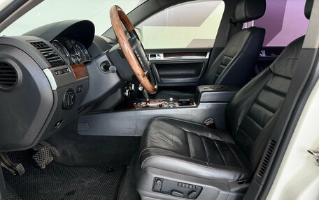 Volkswagen Touareg III, 2010 год, 990 000 рублей, 9 фотография