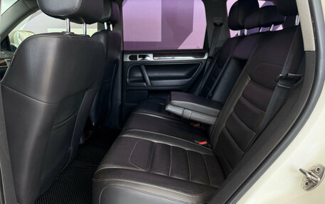 Volkswagen Touareg III, 2010 год, 990 000 рублей, 14 фотография