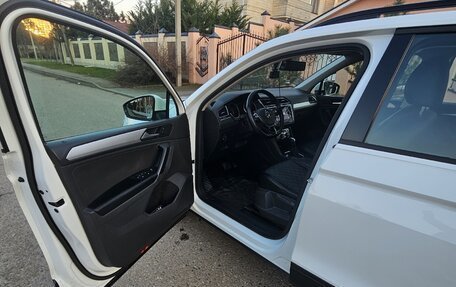 Volkswagen Tiguan II, 2020 год, 2 599 000 рублей, 8 фотография