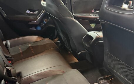 Mercedes-Benz CLA, 2020 год, 2 800 000 рублей, 10 фотография