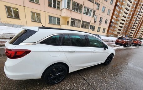 Opel Astra K, 2018 год, 1 400 000 рублей, 6 фотография