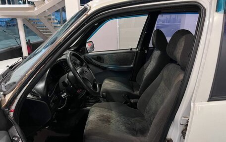 Chevrolet Niva I рестайлинг, 2003 год, 210 000 рублей, 8 фотография