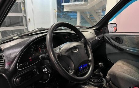 Chevrolet Niva I рестайлинг, 2003 год, 210 000 рублей, 14 фотография