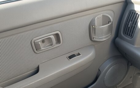 Nissan Cube II, 2001 год, 200 000 рублей, 16 фотография