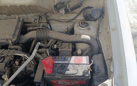 Nissan Cube II, 2001 год, 200 000 рублей, 11 фотография