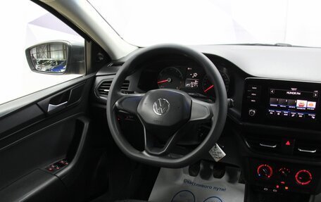 Volkswagen Polo VI (EU Market), 2021 год, 1 025 000 рублей, 19 фотография