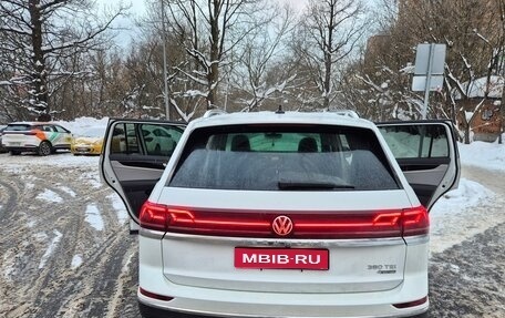 Volkswagen Teramont I, 2021 год, 4 700 000 рублей, 1 фотография