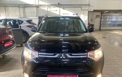 Mitsubishi Outlander III рестайлинг 3, 2014 год, 1 400 000 рублей, 1 фотография