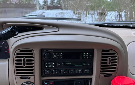 Lincoln Navigator, 1997 год, 750 000 рублей, 20 фотография