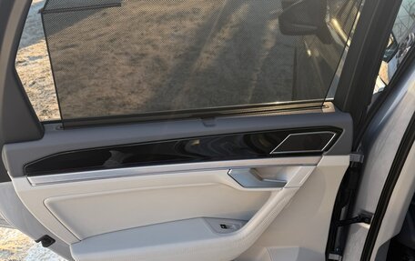 Volkswagen Touareg III, 2018 год, 5 890 000 рублей, 13 фотография