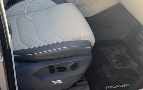 Volkswagen Touareg III, 2018 год, 5 890 000 рублей, 23 фотография