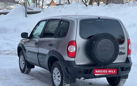 Chevrolet Niva I рестайлинг, 2017 год, 430 000 рублей, 4 фотография