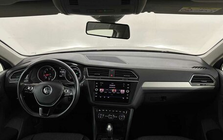 Volkswagen Tiguan II, 2019 год, 1 910 000 рублей, 5 фотография