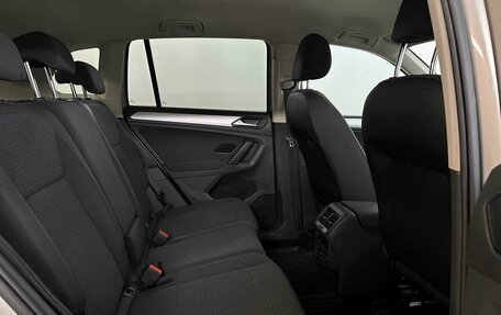 Volkswagen Tiguan II, 2019 год, 1 910 000 рублей, 12 фотография