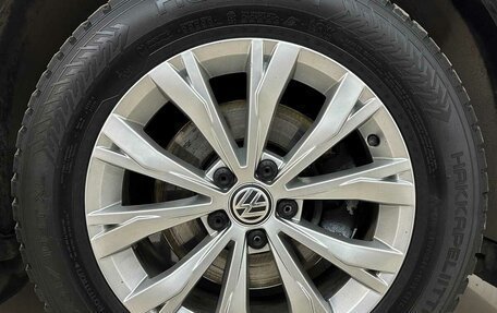 Volkswagen Tiguan II, 2019 год, 1 910 000 рублей, 15 фотография