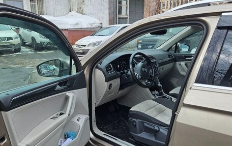 Volkswagen Tiguan II, 2018 год, 3 000 000 рублей, 9 фотография