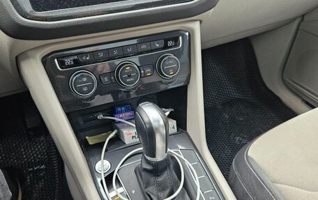 Volkswagen Tiguan II, 2018 год, 3 000 000 рублей, 11 фотография