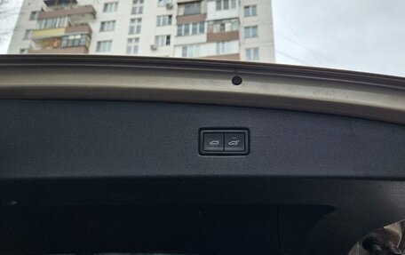 Volkswagen Tiguan II, 2018 год, 3 000 000 рублей, 15 фотография