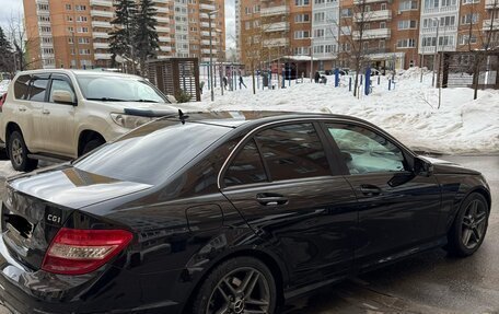 Mercedes-Benz C-Класс, 2011 год, 1 100 000 рублей, 3 фотография