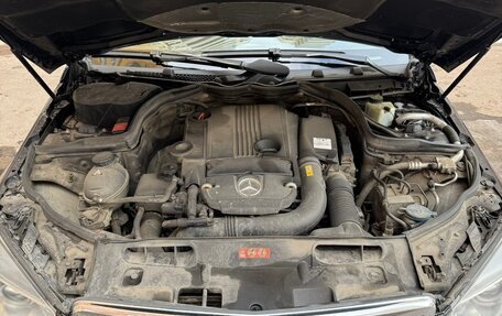 Mercedes-Benz C-Класс, 2011 год, 1 100 000 рублей, 13 фотография