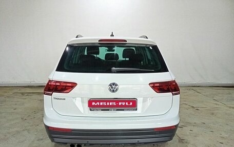 Volkswagen Tiguan II, 2019 год, 2 450 000 рублей, 5 фотография