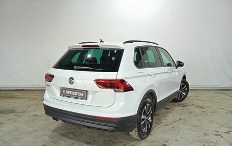 Volkswagen Tiguan II, 2019 год, 2 450 000 рублей, 6 фотография