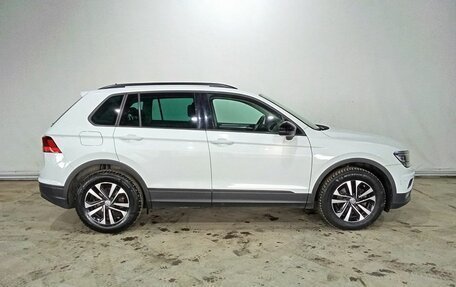 Volkswagen Tiguan II, 2019 год, 2 450 000 рублей, 8 фотография
